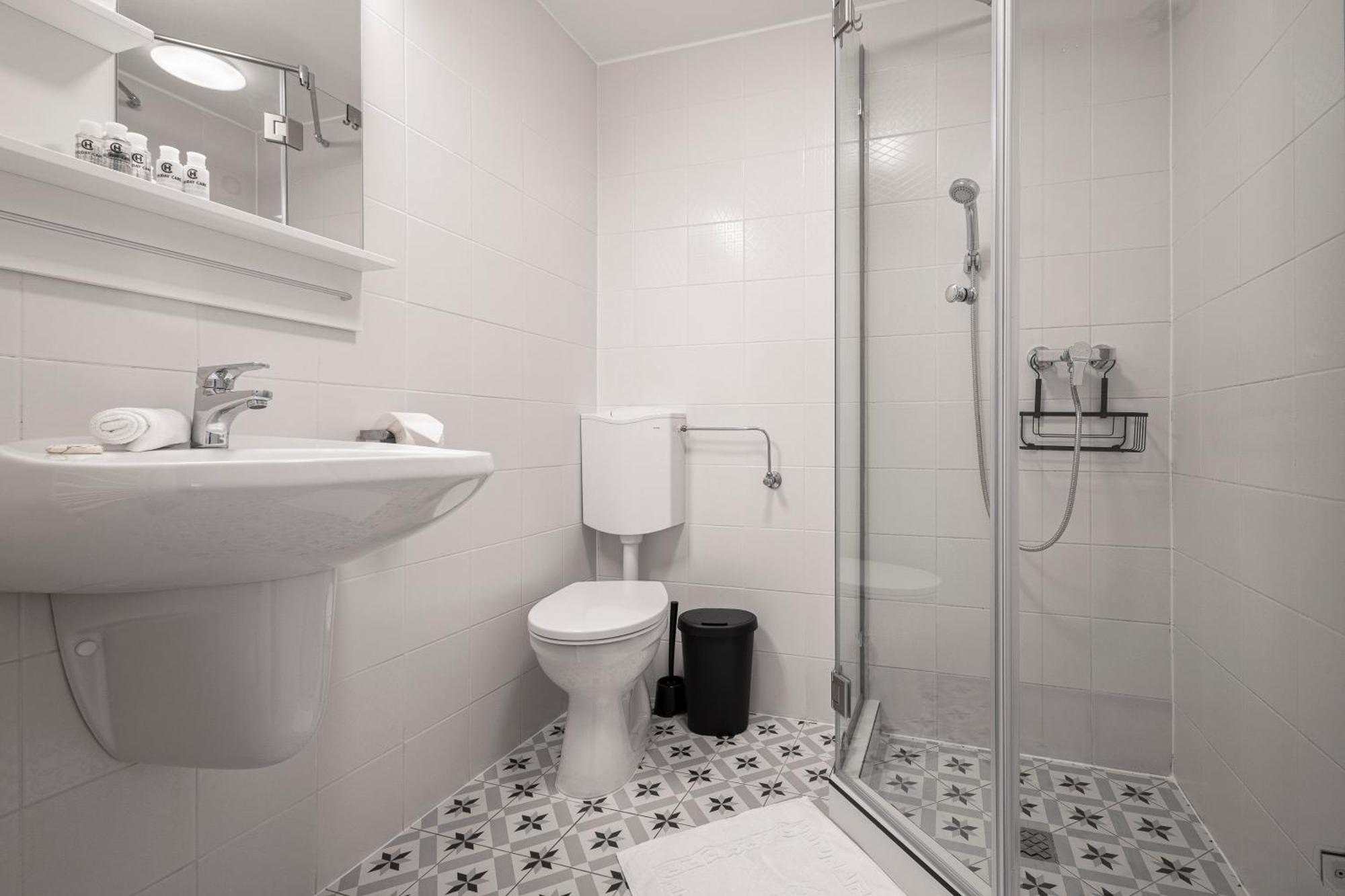 Naomi & Sophia Apartman Budapest Bagian luar foto