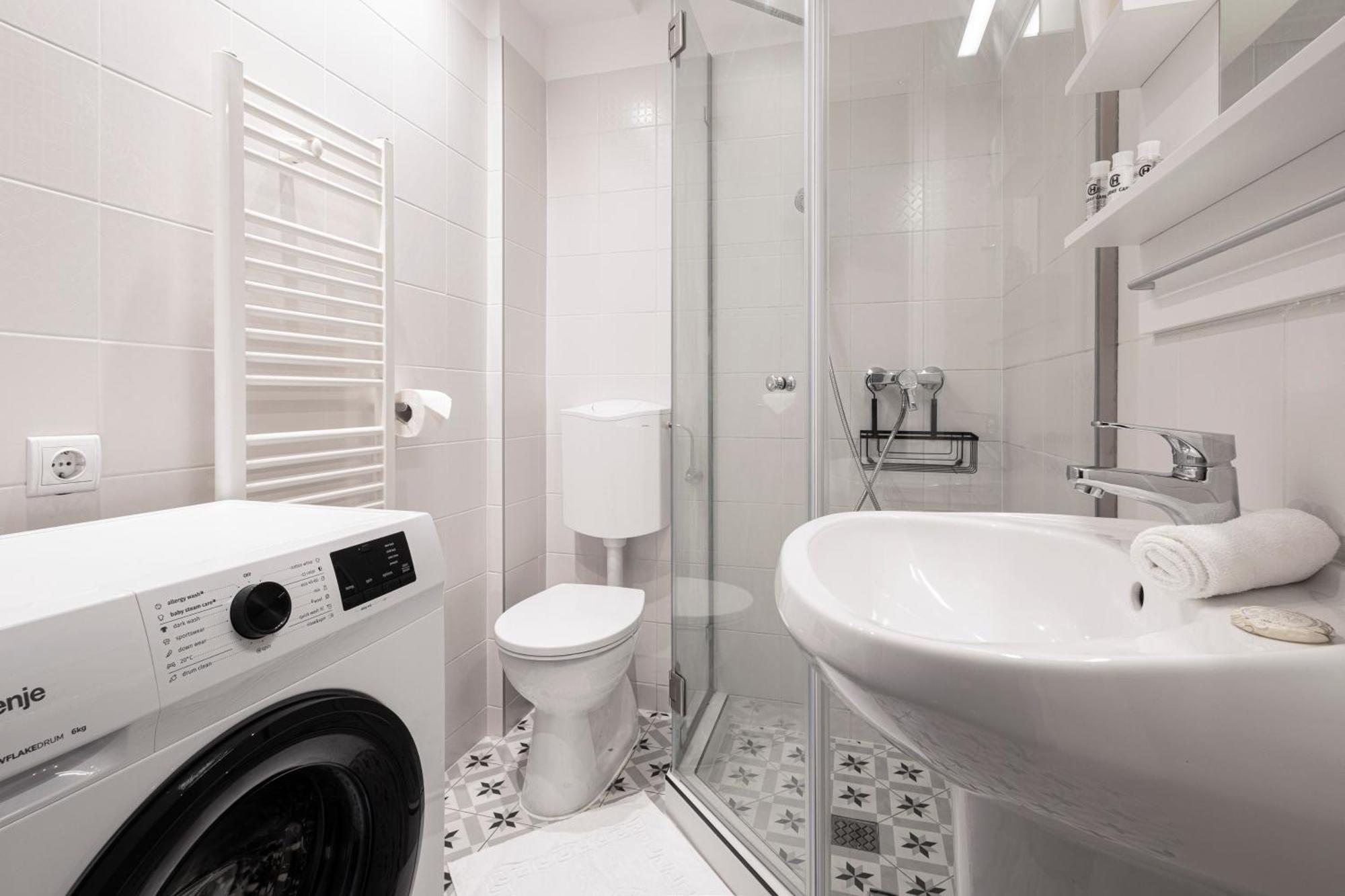 Naomi & Sophia Apartman Budapest Bagian luar foto
